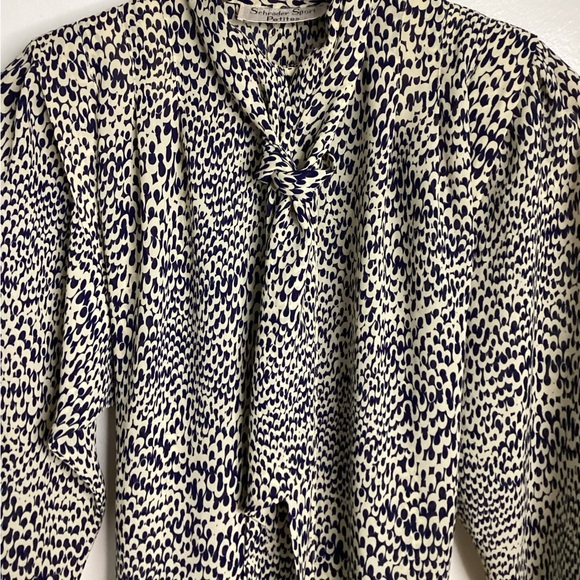 Vintage Tie-Neck Long Sleeve Midi Dress in Cream and Navy Spot 4P - Picture 3 of 15